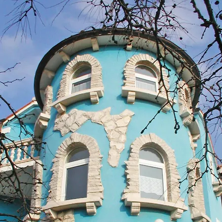 Hilde Blue-5 By Interhome