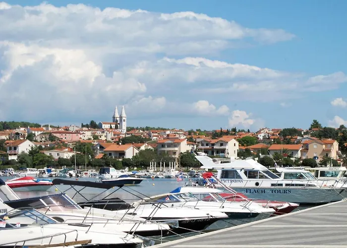 아파트 Hilde Blue-5 By Interhome 메덜린