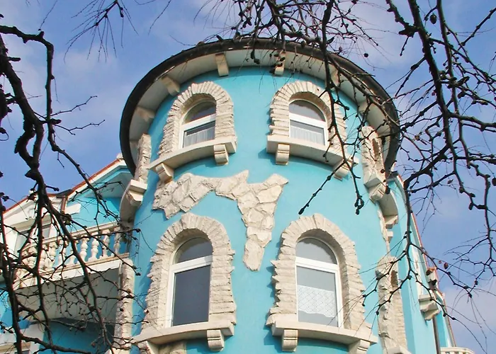 Hilde Blue-5 By Interhome