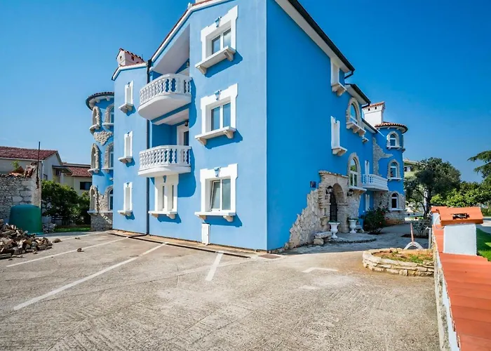 Hilde Blue-5 By Interhome 메덜린